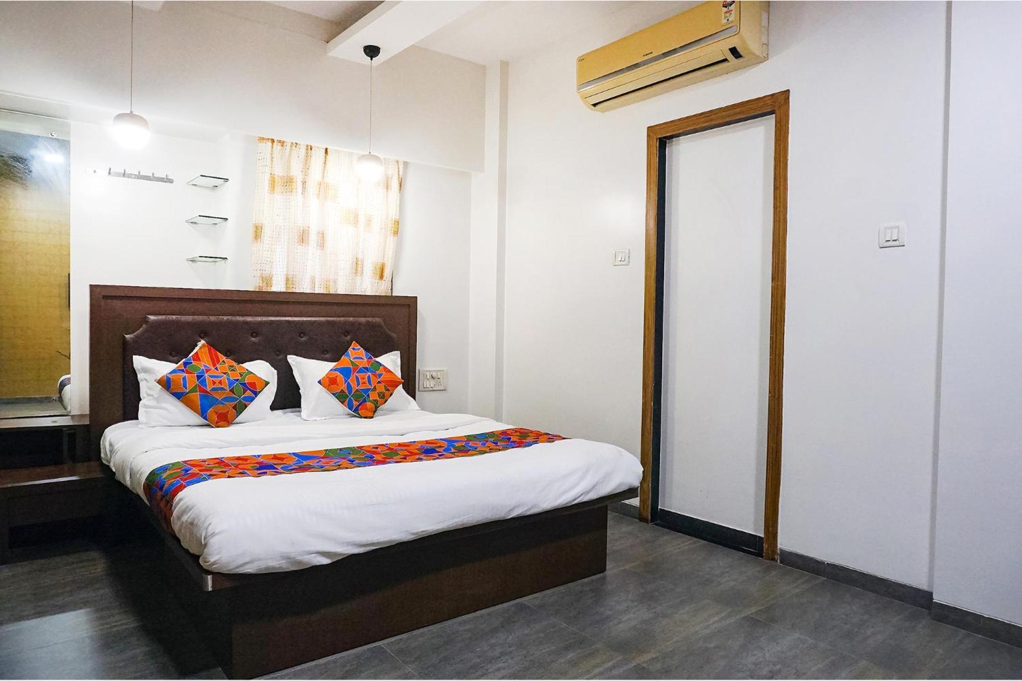 Fabhotel Shree Haree Residency - Nr Mazda Garden View Hotel